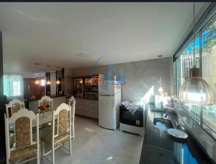 Duplex 200m² - jardim vitória - 3 vagas - 2 suítes
