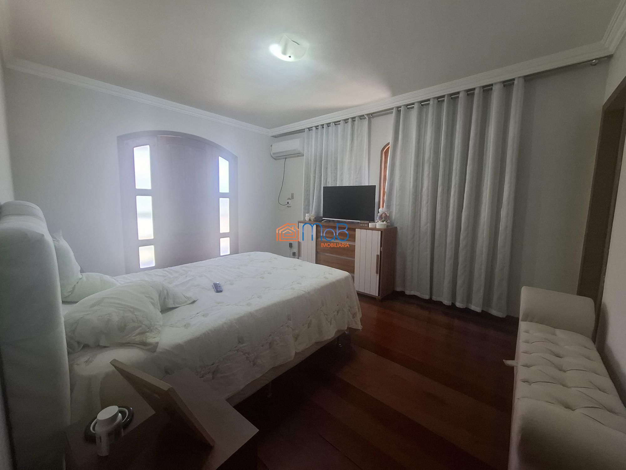 Casa, 6 quartos, 250 m² - Foto 25