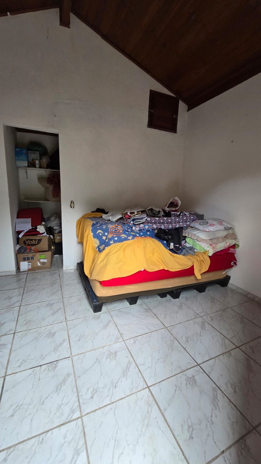 Casa à venda em trapóleo – amplo espaço e excelente estrutura!