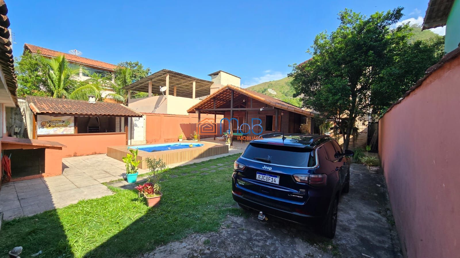 Casa à venda em trapóleo – amplo espaço e excelente estrutura!