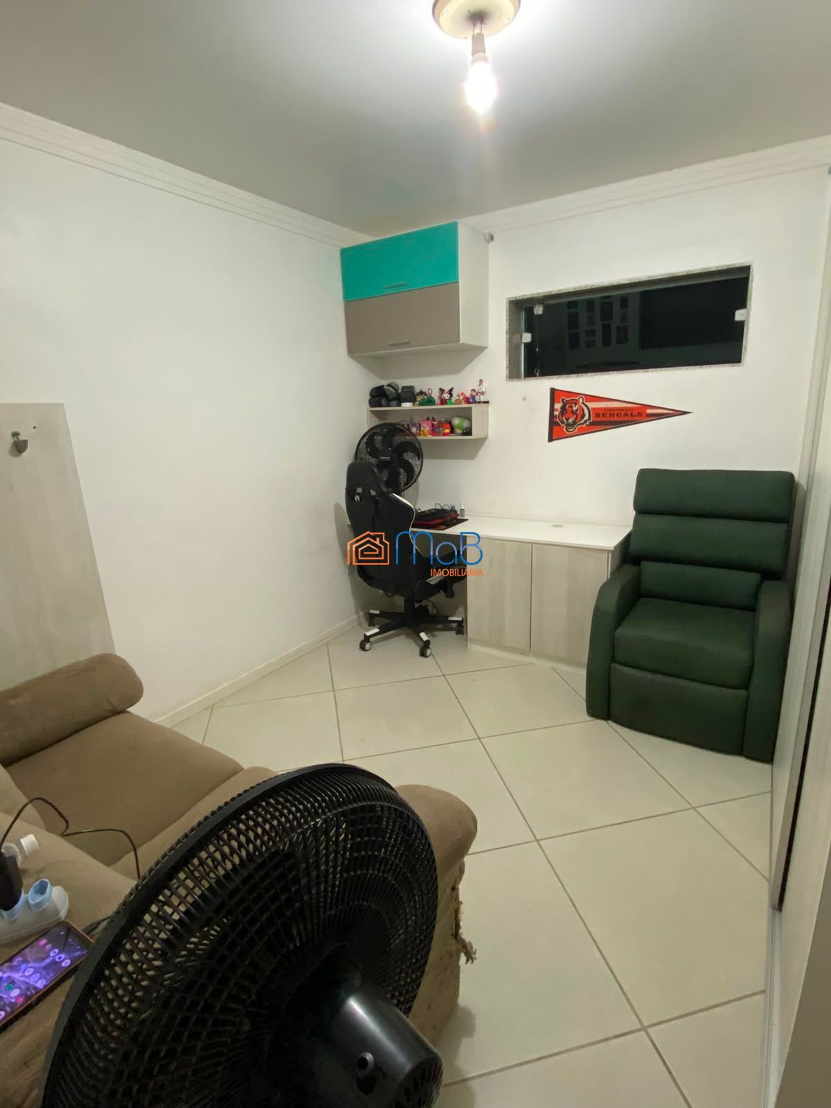 Casa 2 quartos , com garagem no centro de macaé