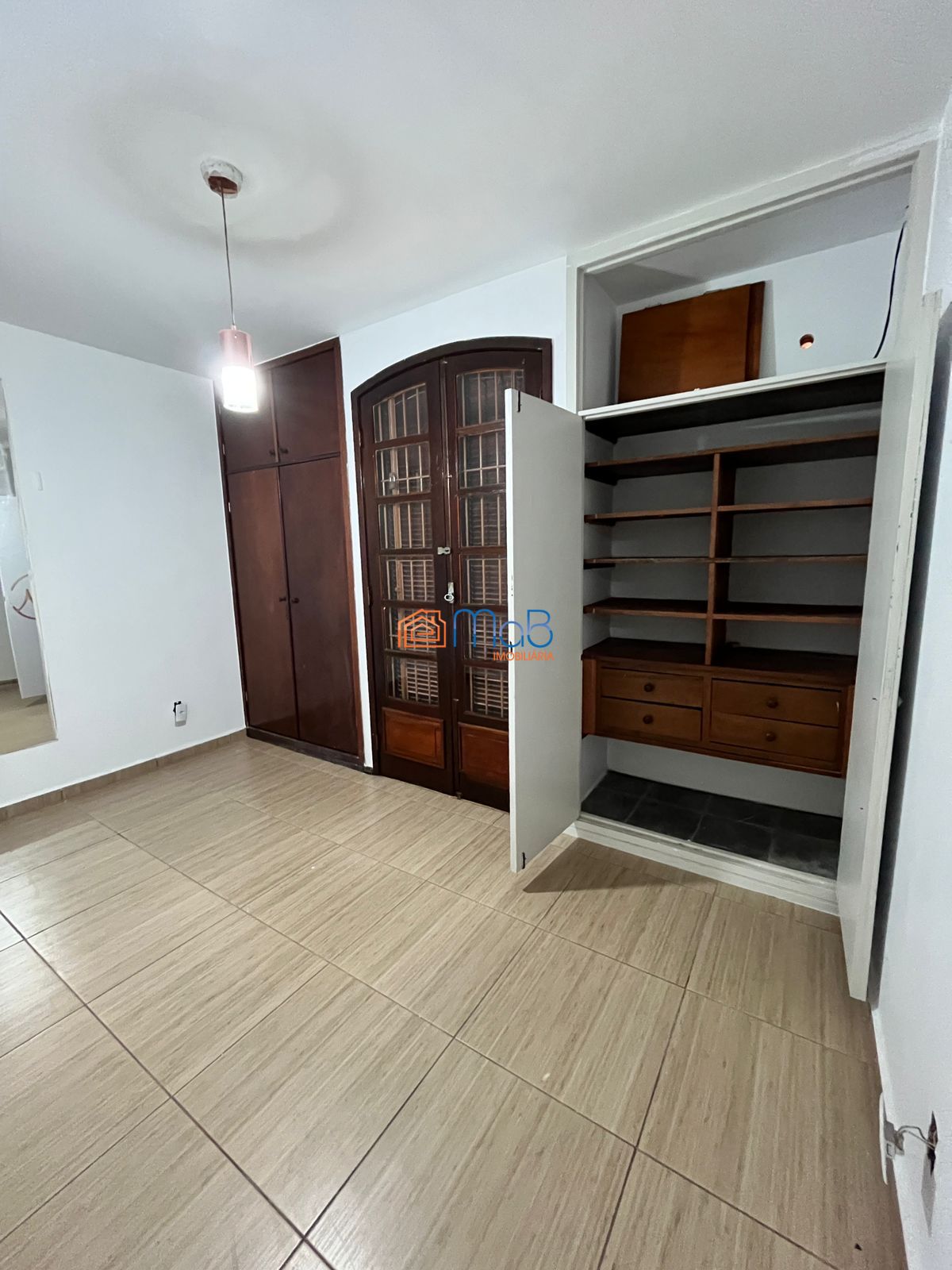 Casa à venda com 4 quartos, 200m² - Foto 44