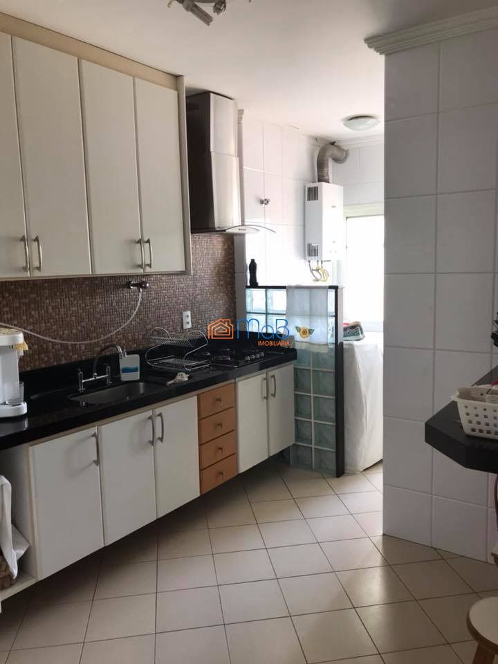 Apartamento à venda com 3 quartos, 116m² - Foto 9