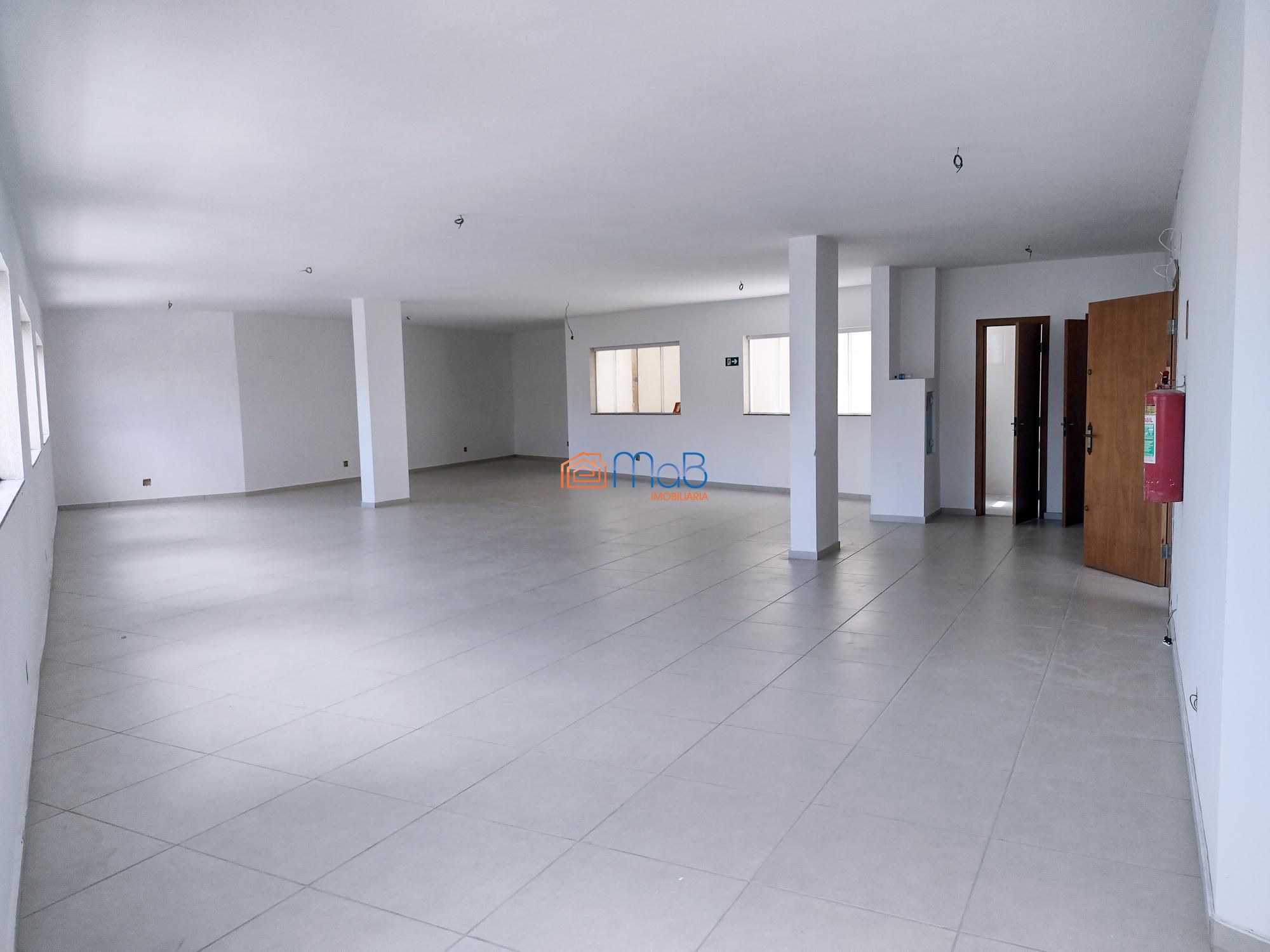 Loja-Salão para alugar com 1 quarto, 180m² - Foto 1