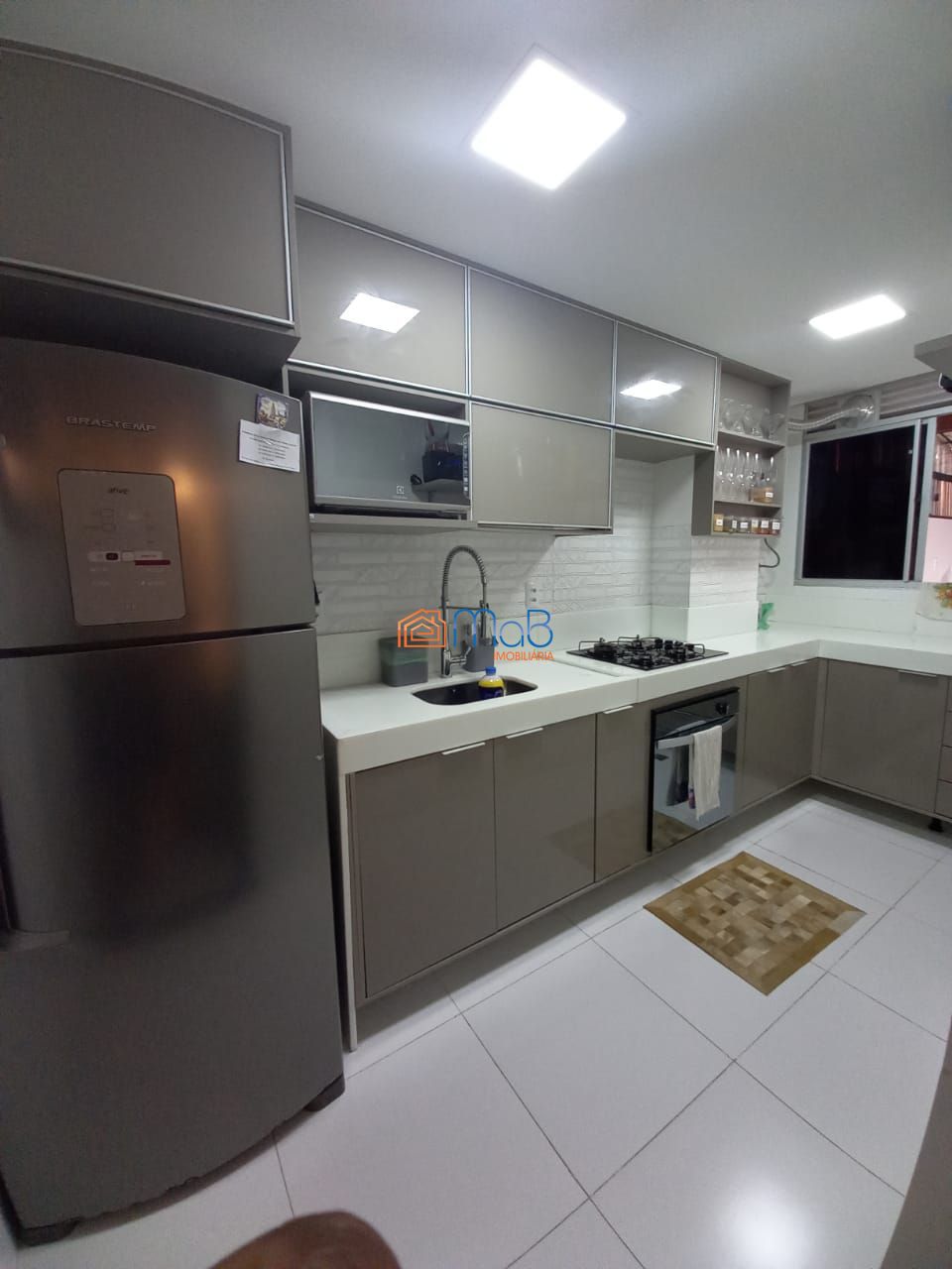 Apartamento à venda com 2 quartos, 98m² - Foto 4