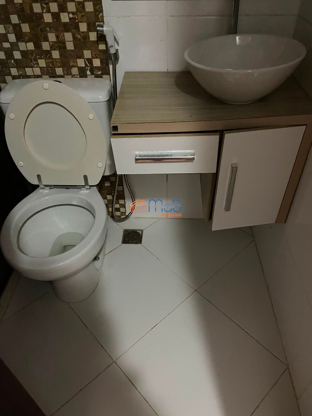 Casa com 4 quartos + terraço com churrasqueira no parque aeroporto!