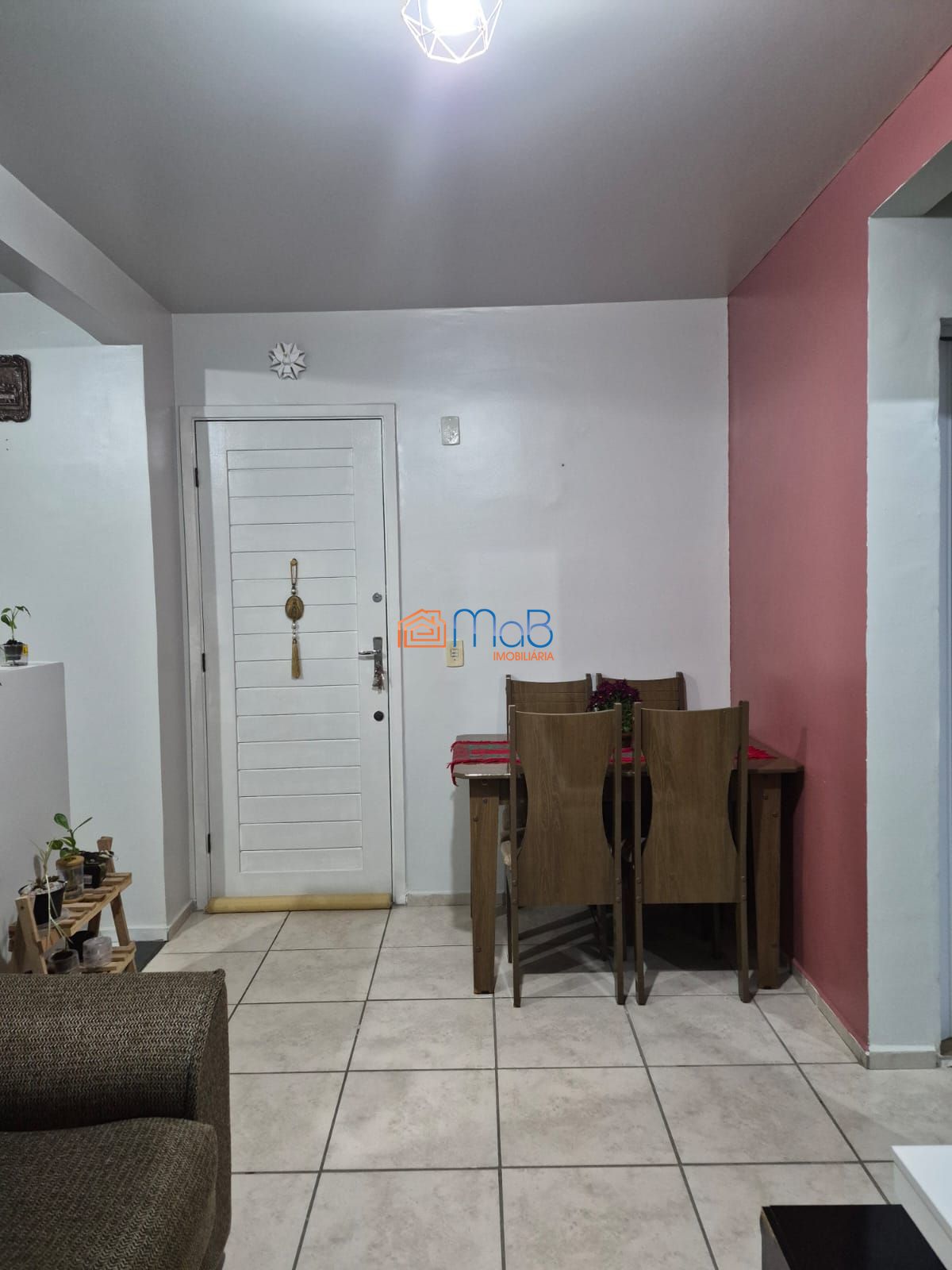 Apartamento de 02 quartos a venda no Barreto!