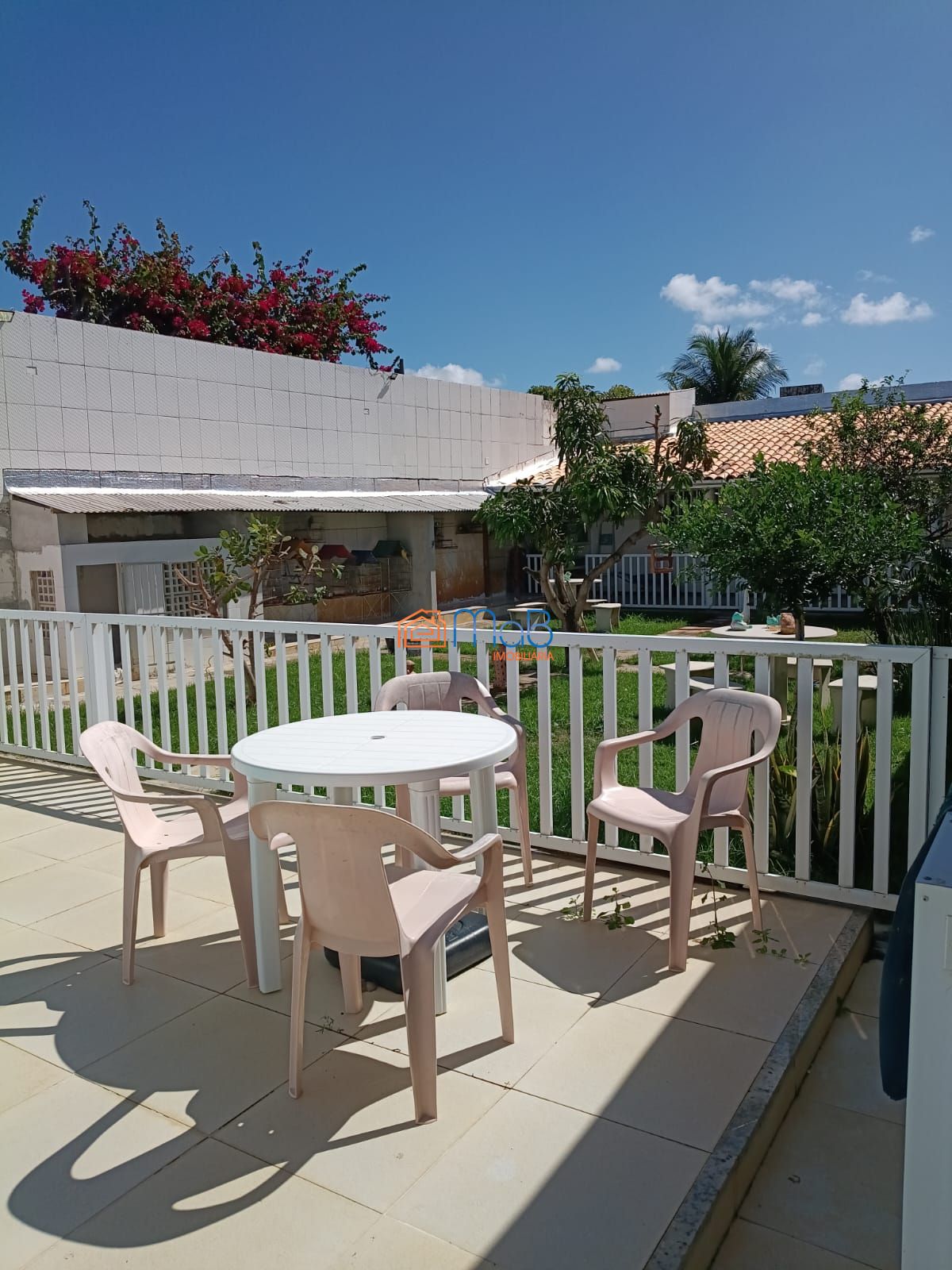 Casa ampla com piscina na zona de expansão – robalo apenas 1