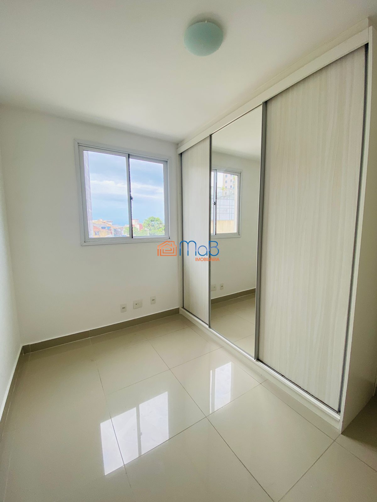 Apartamento à venda com 3 quartos, 75m² - Foto 9