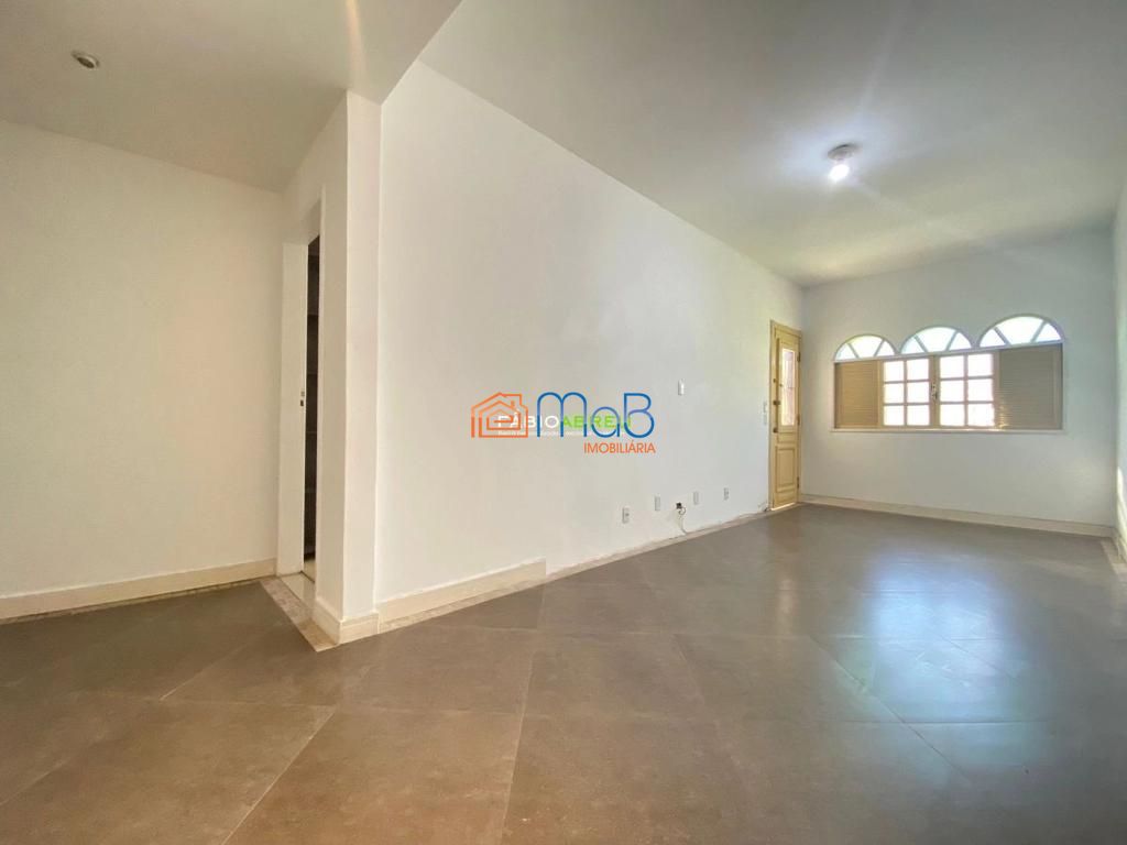 Apartamento à venda com 3 quartos, 140m² - Foto 2