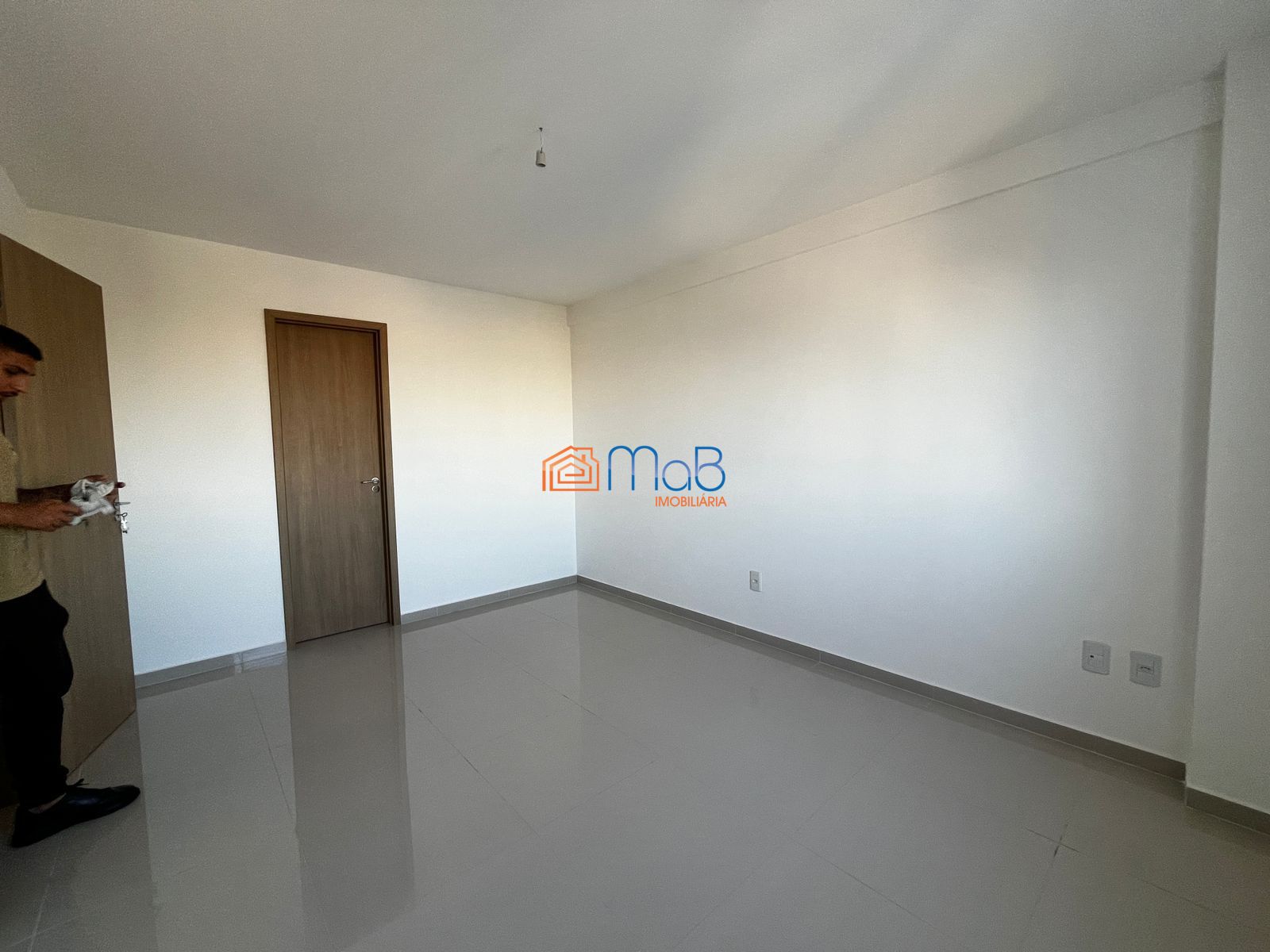 Apartamento à venda com 3 quartos, 105m² - Foto 9