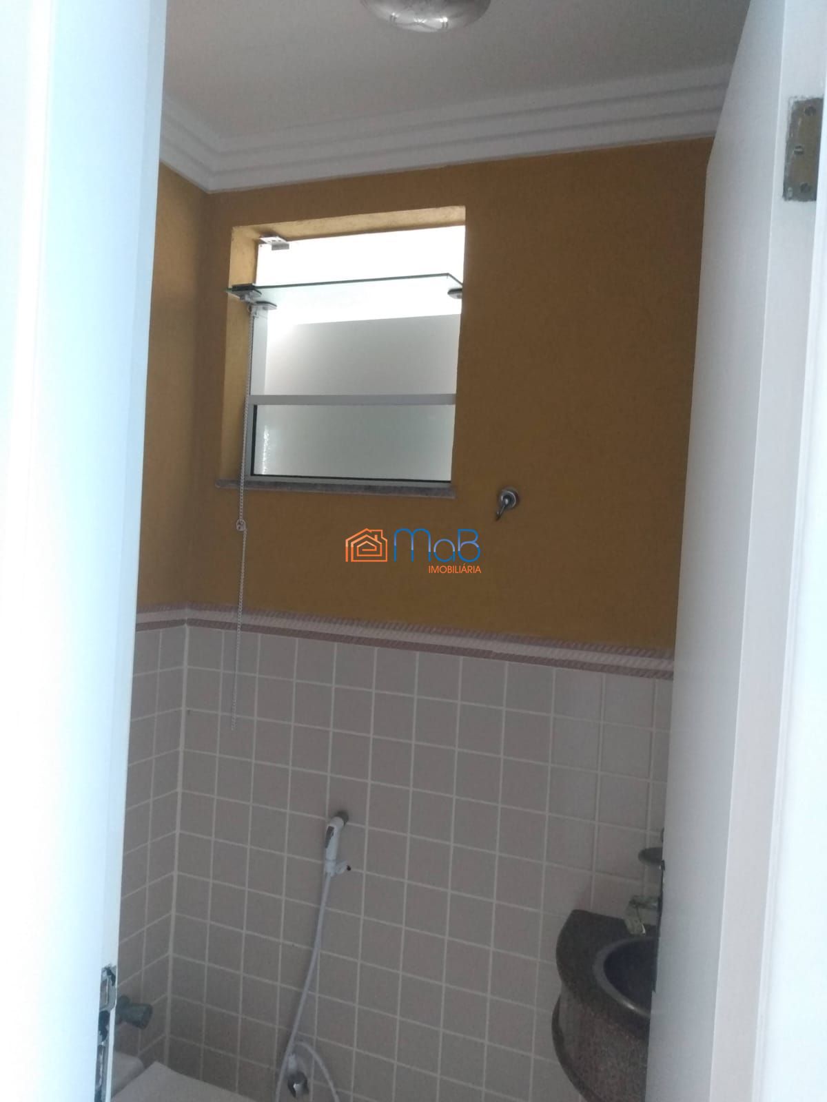 Apartamento com 120m², vista para o mar e 4 quartos sendo 01