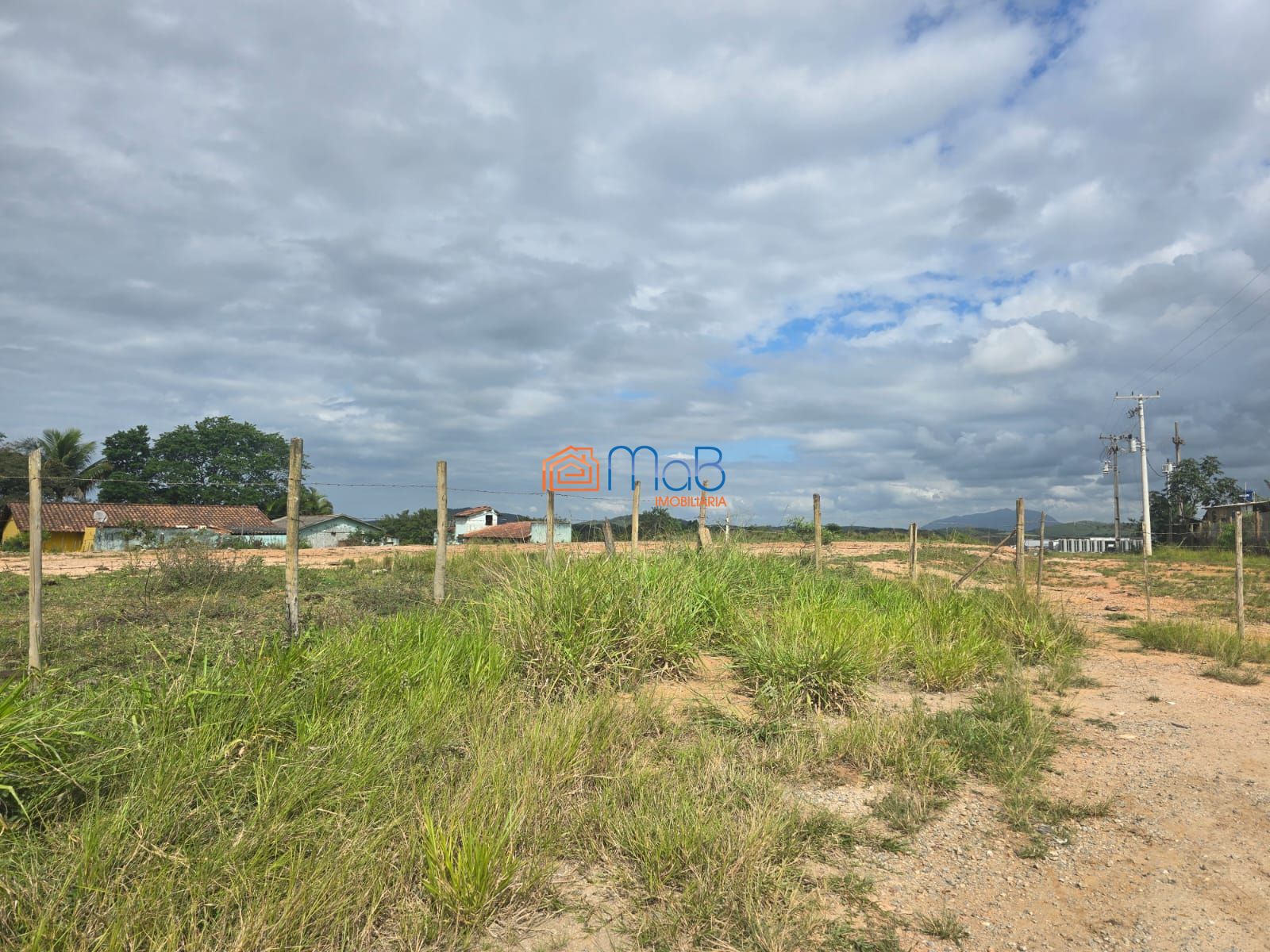 Terreno comercial a venda em macaé