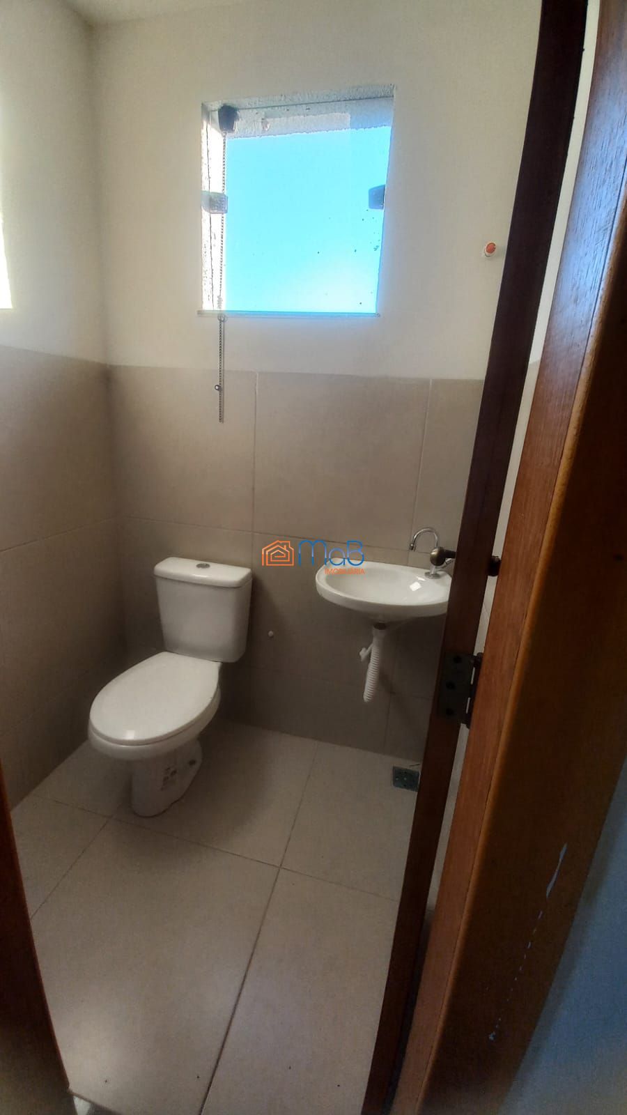 Sala comercial na ajuda de cima