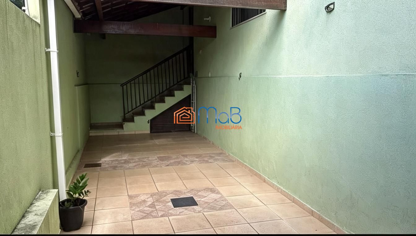 Casa à Venda na Granja dos Cavaleiros – Macaé/RJ