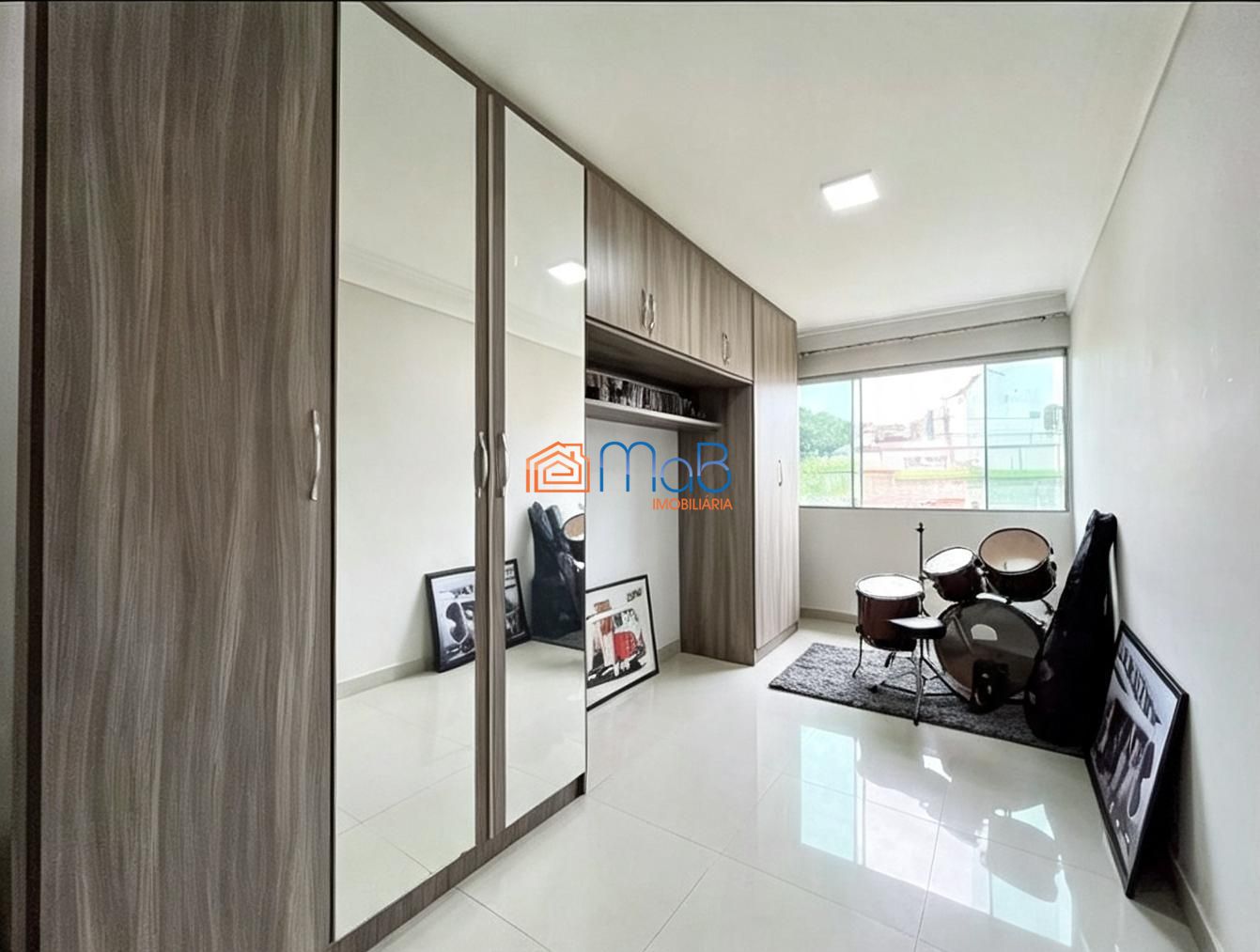Casa ampla e completa em 3 pavimentos! Granja dos Cavaleiros, Macaé/RJ