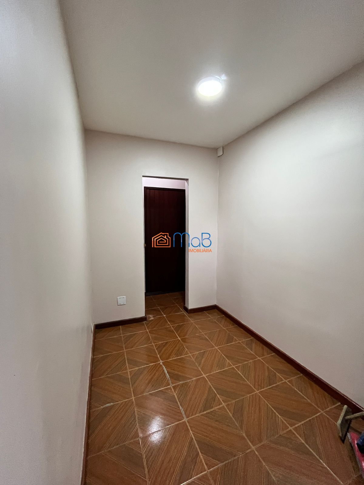 Casa à venda com 4 quartos, 200m² - Foto 6