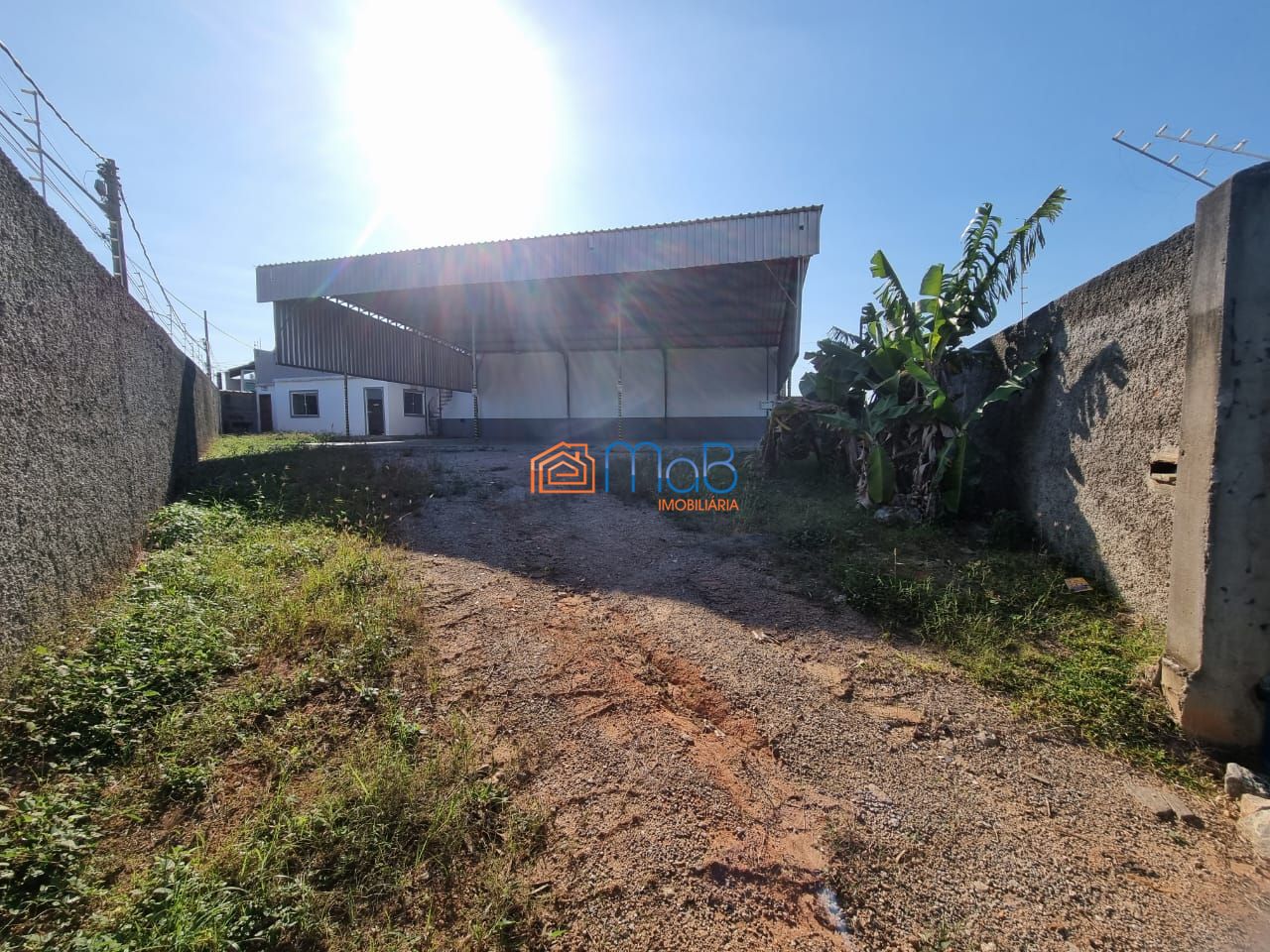 Ótimo Galpão no Sol e Mar, 300m², para Locação