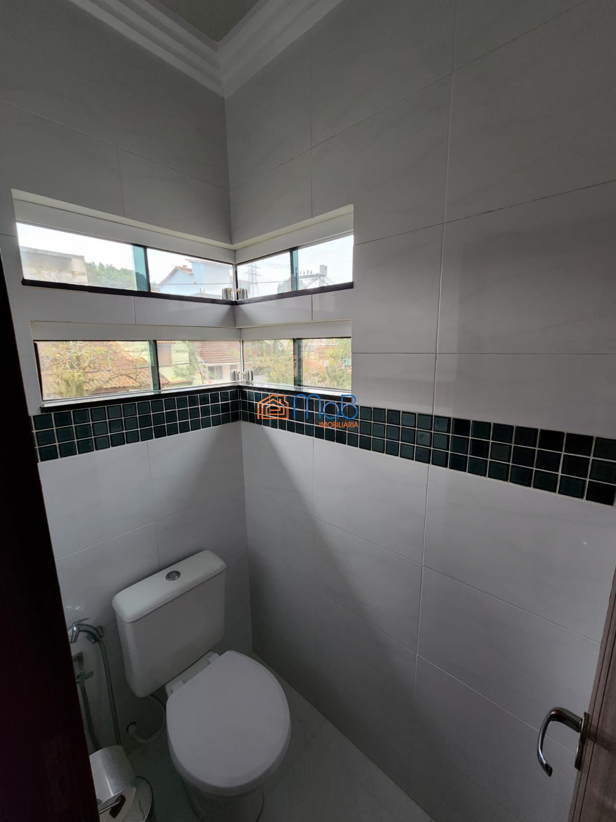 Linda Casa com 03 quartos a venda no Jardim Santo Antônio