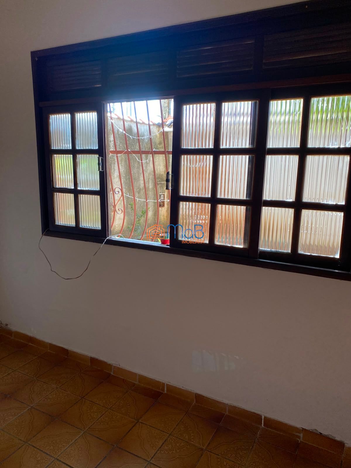 Casa com 4 quartos + terraço com churrasqueira no parque aeroporto!