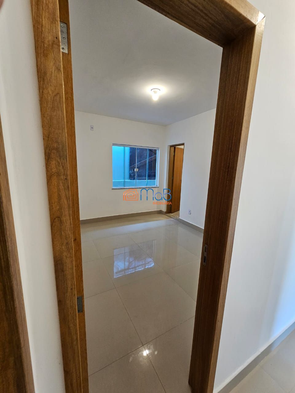 Casa à venda com 3 quartos, 150m² - Foto 4