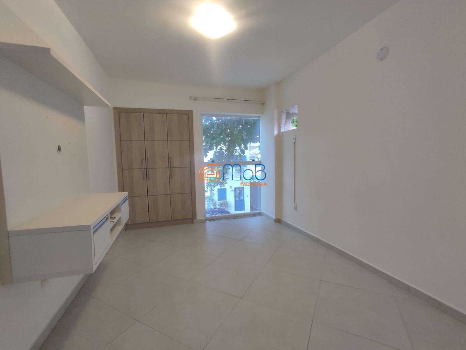 Apartamento para alugar com 2 quartos, 90m² - Foto 3