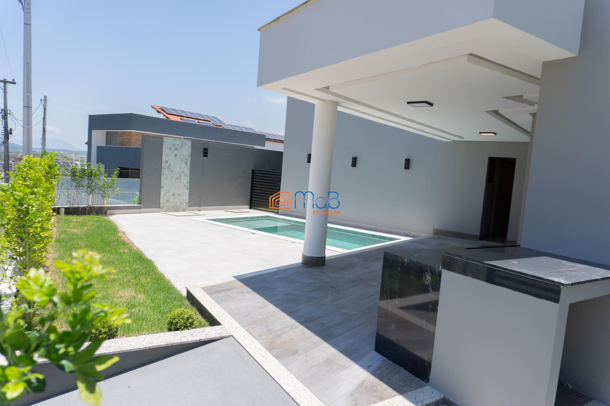 Casa de Condomínio à venda com 4 quartos, 235m² - Foto 8