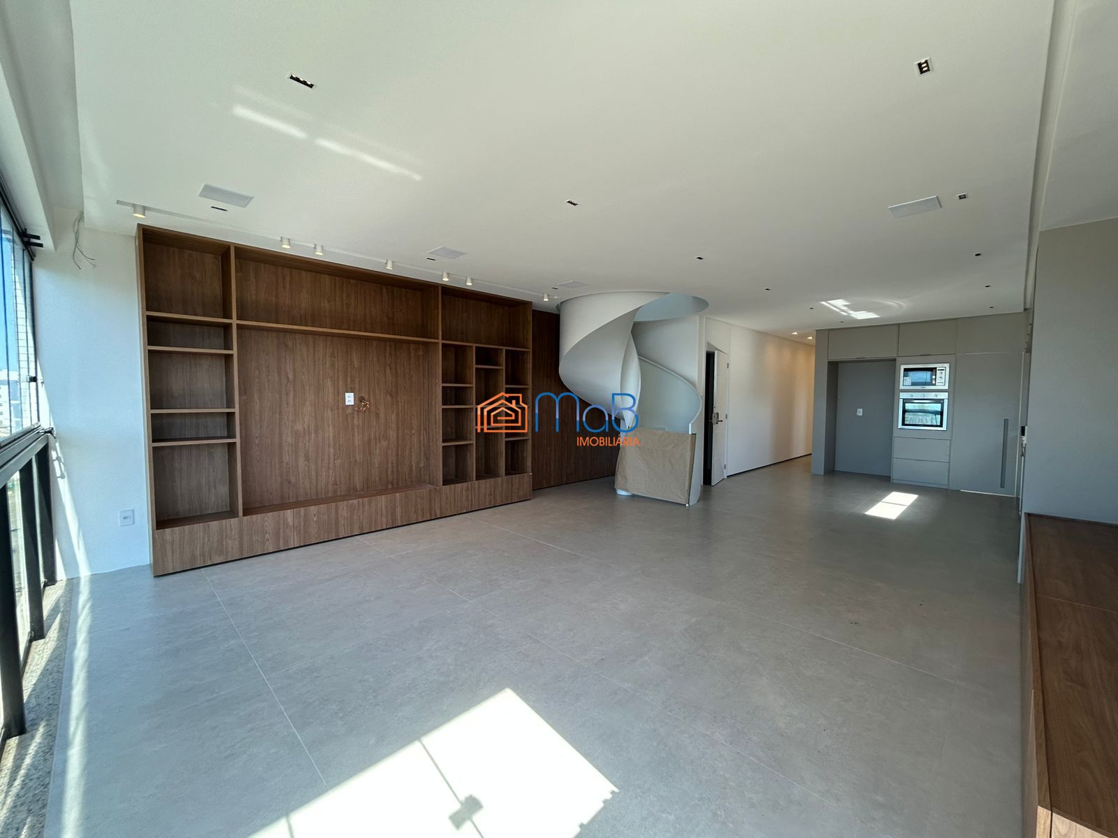 Cobertura, 3 quartos, 191 m² - Foto 2