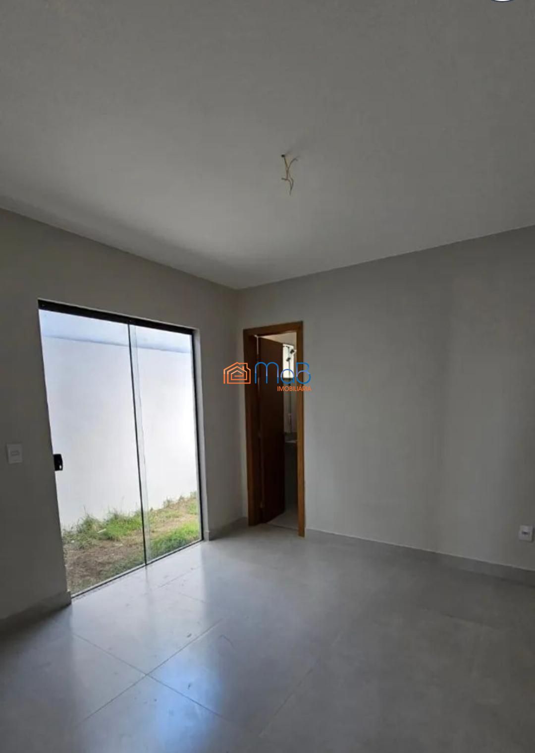 Casa térrea 2 quartos - vale das palmeiras - 63m²