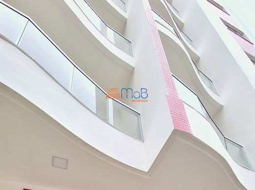 Apartamento à venda com 3 quartos, 67m² - Foto 2