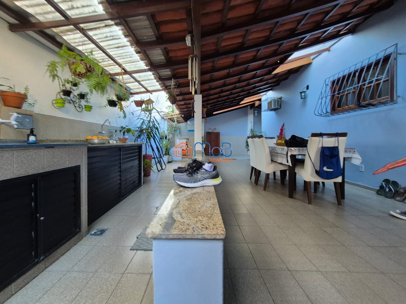 Casa de 310m² com área gourmet completa e 4 quartos - foto 2