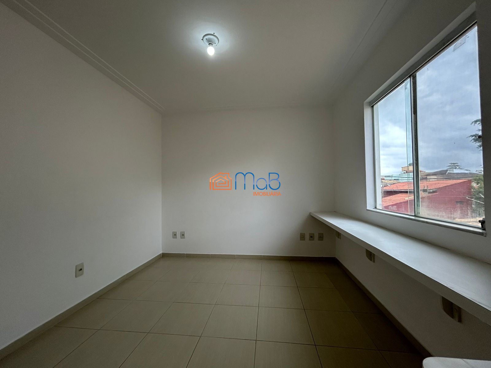 Casa espaçosa de 3 quartos com terraço, vista pra Lagoa e Área de Lazer Completa