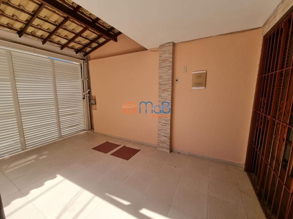 Casa à venda com 3 quartos, 158m² - Foto 4