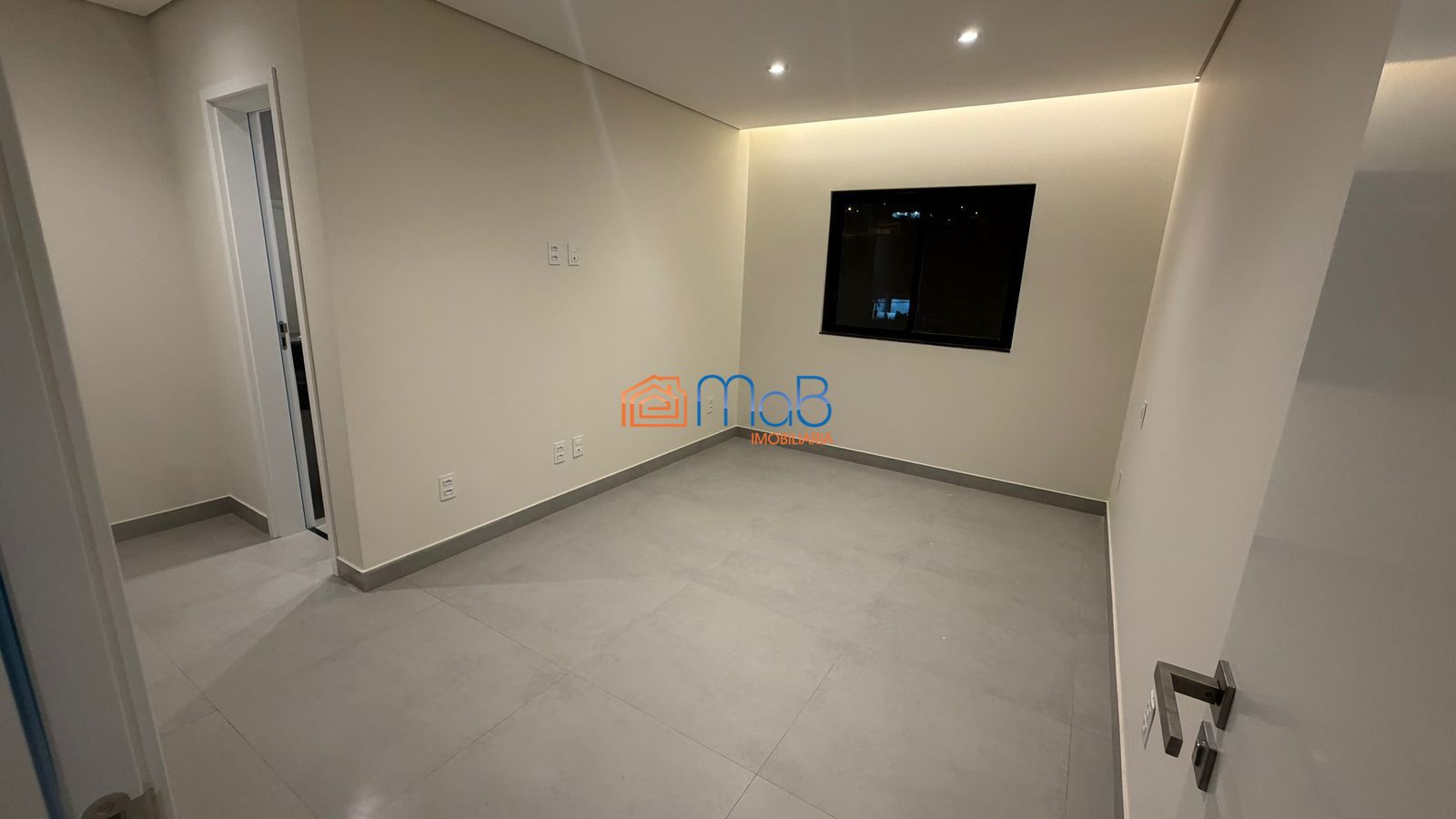 Casa de alto padrão em Macaé, no Condomínio Residencial do Bosque, na Reserva Ca