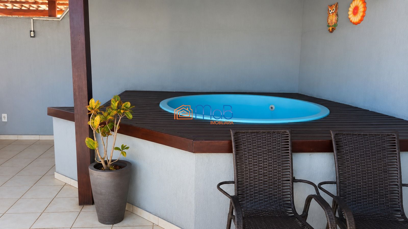 Apartamento garden à venda no riviera – 2 quartos (1 suíte), área externa e 2 va
