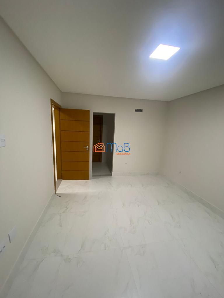 Casa à venda com 4 quartos, 205m² - Foto 19