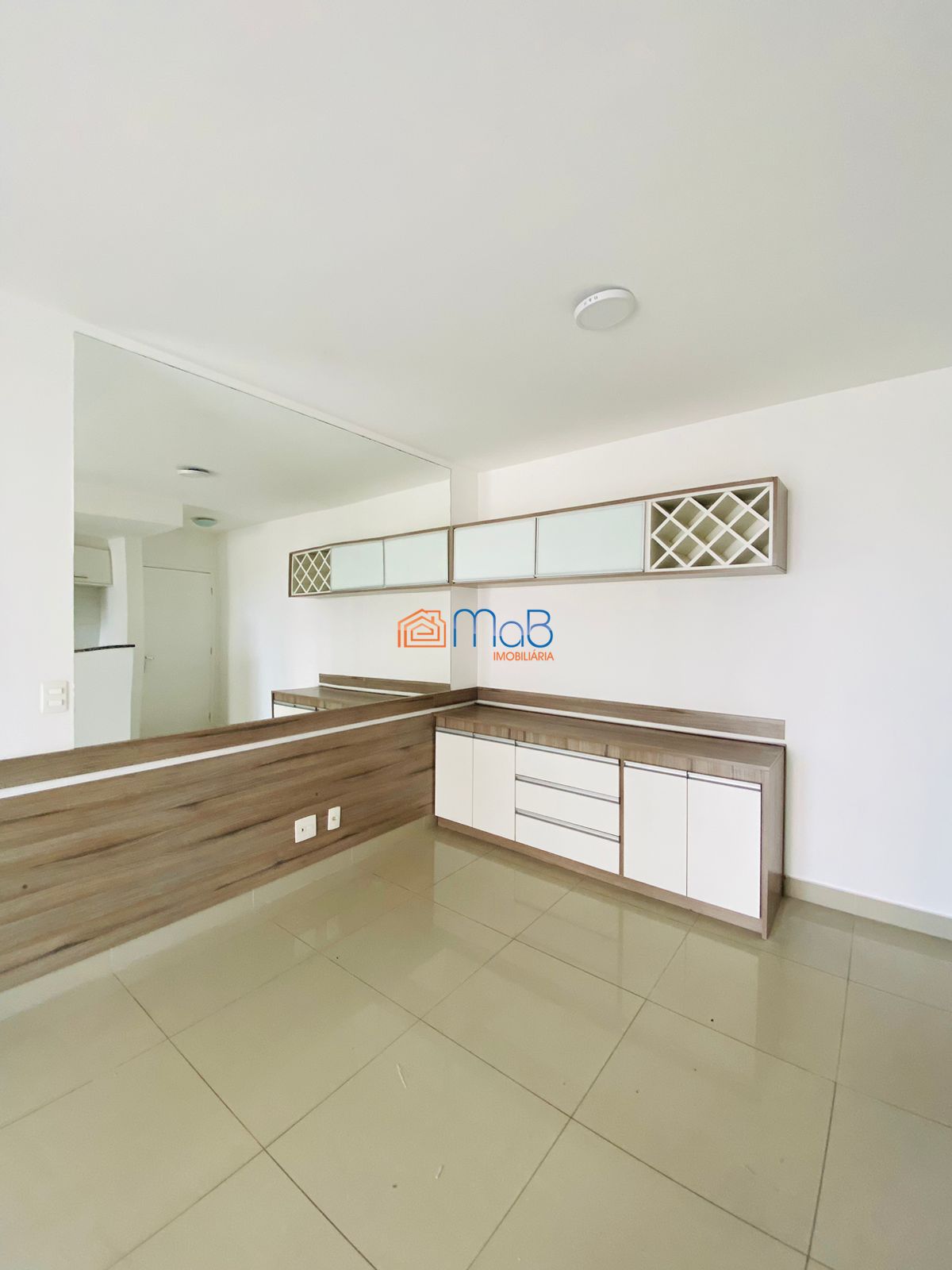 Apartamento à venda com 3 quartos, 75m² - Foto 4