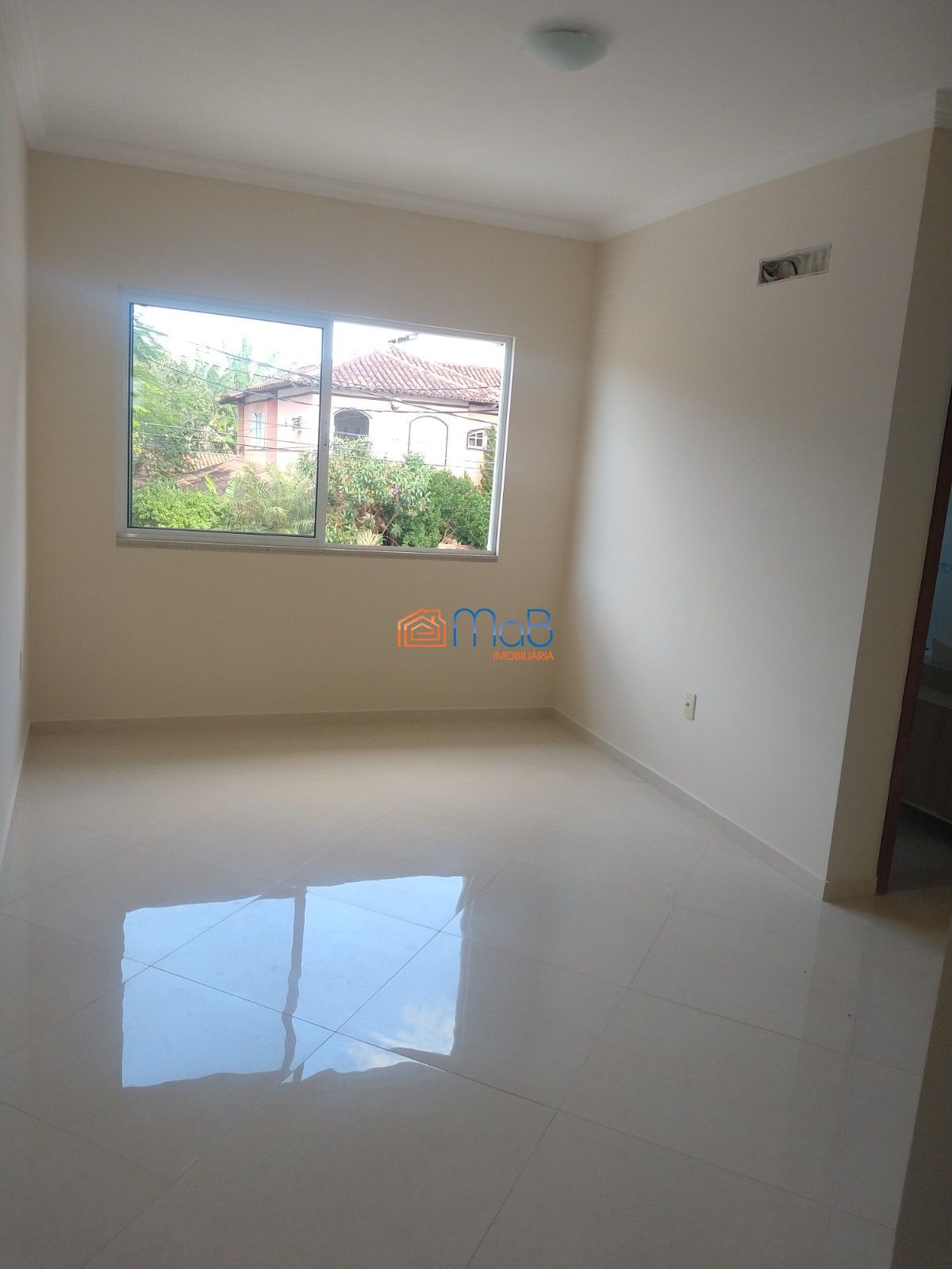 Casa à venda com 3 quartos, 124m² - Foto 4