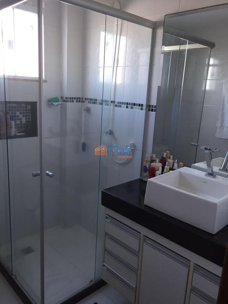 Apartamento com planejado e ares condicionados para locação 