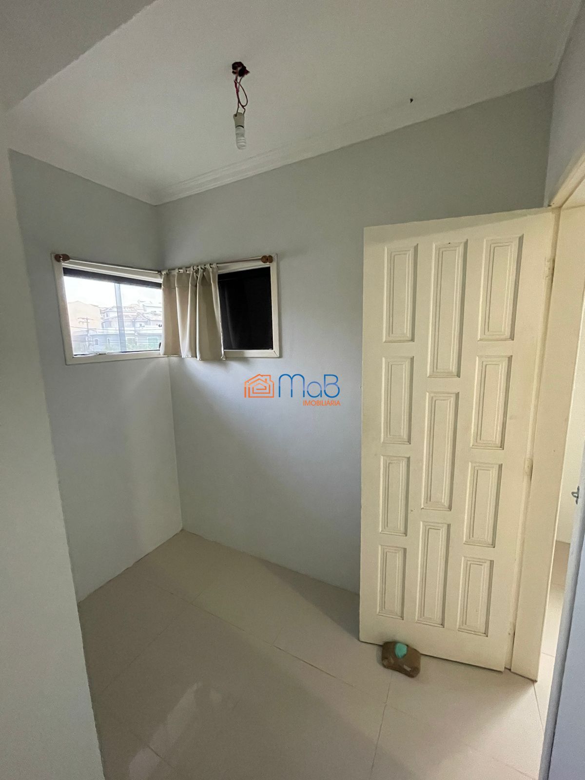 Casa à venda com 4 quartos, 200m² - Foto 15