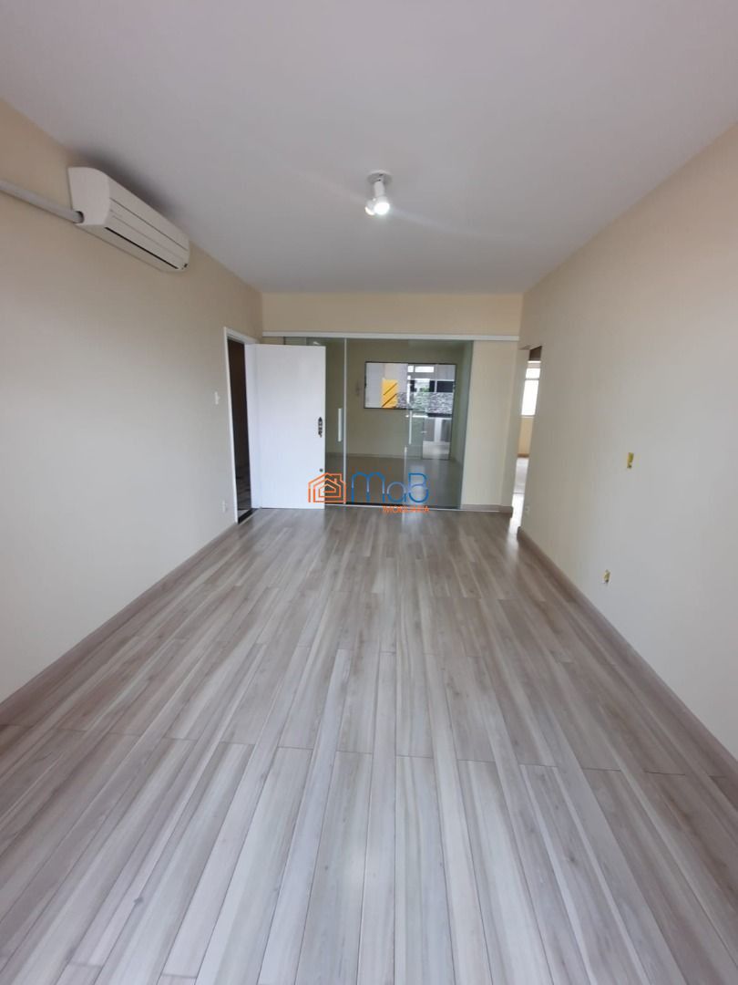 Apartamento à venda com 3 quartos, 120m² - Foto 6