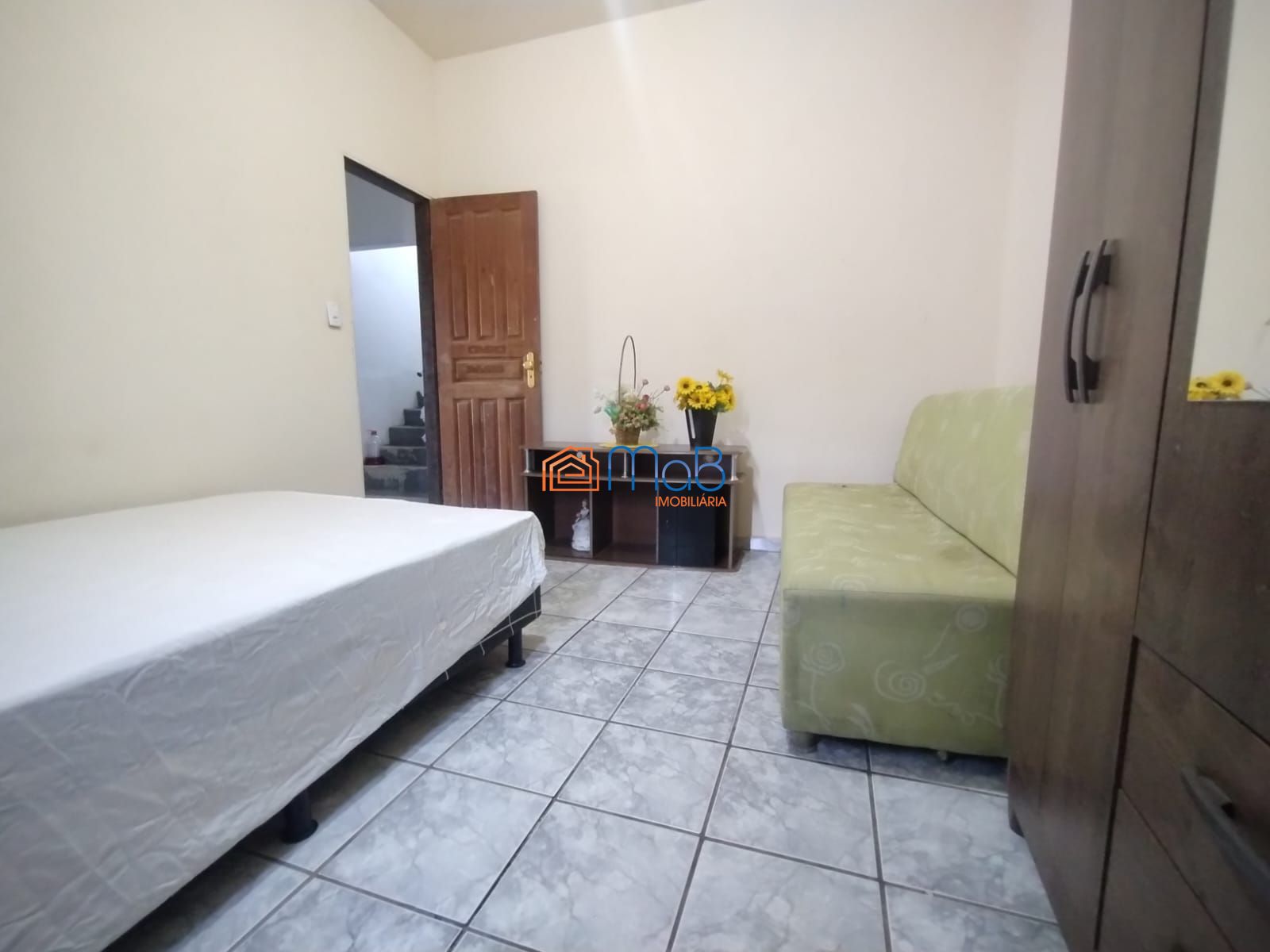 Incrível casa de 3 andares à venda!