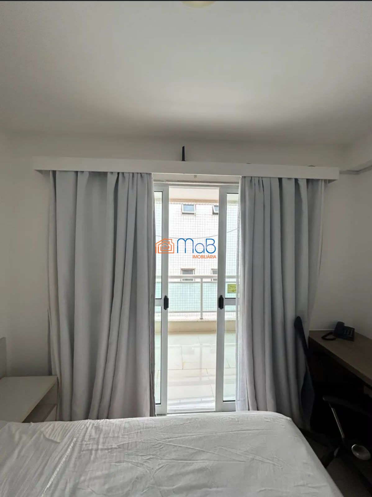 Aluga-se flat 30m² mobiliado - orla dos cavaleiros - macaé - foto 3