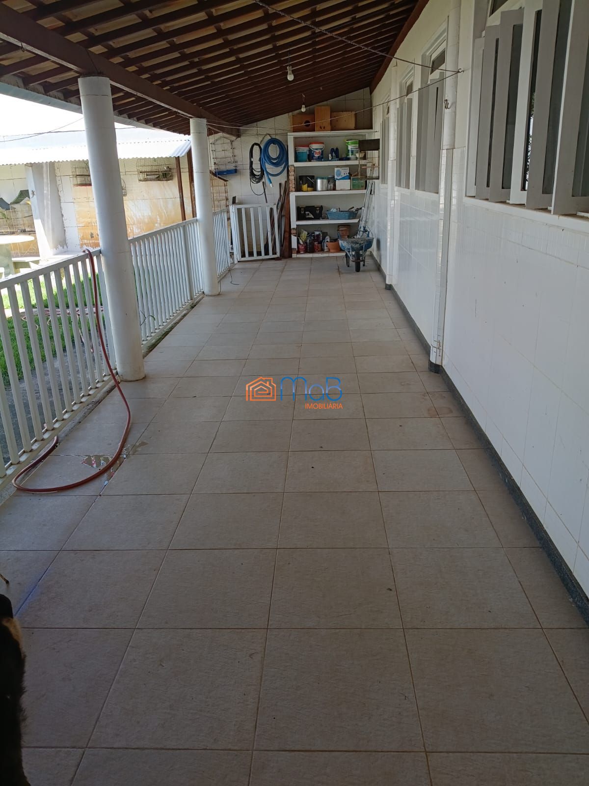 Casa Ampla com Piscina na Zona de Expansão – Robalo Apenas 1 km da Praia!