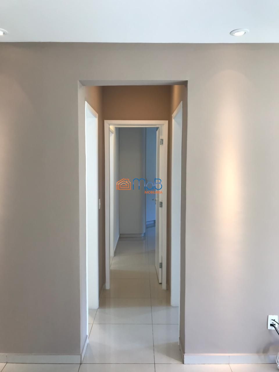 Apartamento à venda com 2 quartos, 63m² - Foto 11