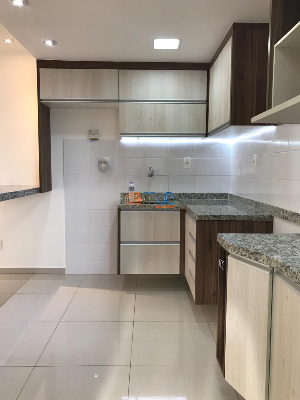 Apartamento à venda com 2 quartos, 63m² - Foto 8