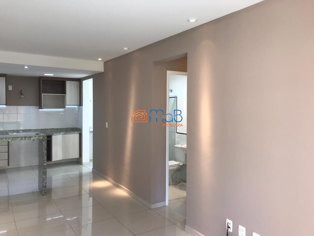 Apartamento à venda com 2 quartos, 63m² - Foto 3