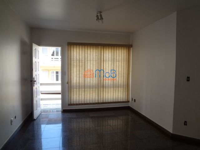 Apartamento à venda com 3 quartos, 77m² - Foto 4