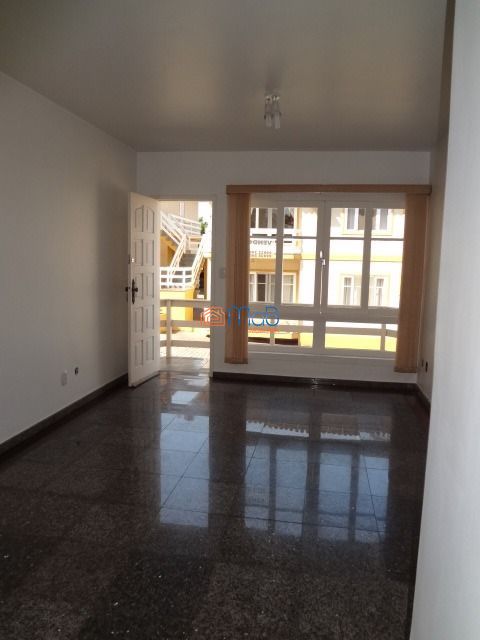 Apartamento à venda com 3 quartos, 77m² - Foto 5