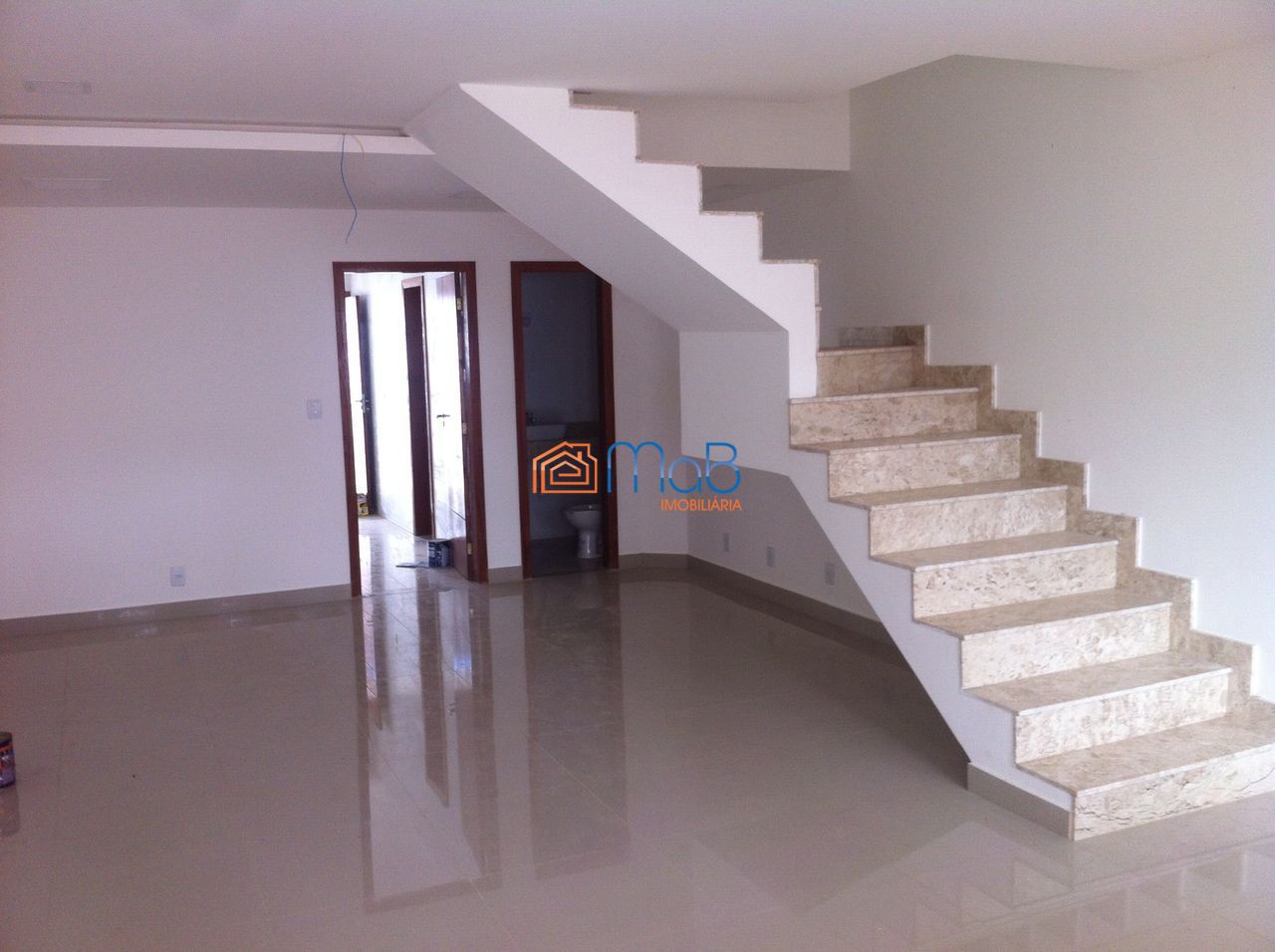 Apartamento à venda com 3 quartos, 161m² - Foto 1